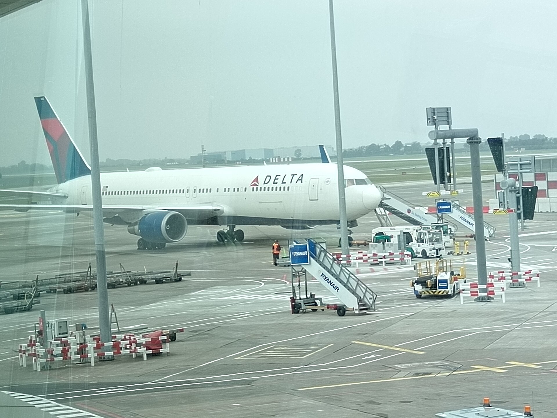 Delta Air Lines 3