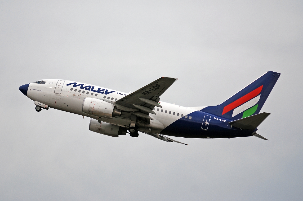 Malév Hungarian Airlines 3