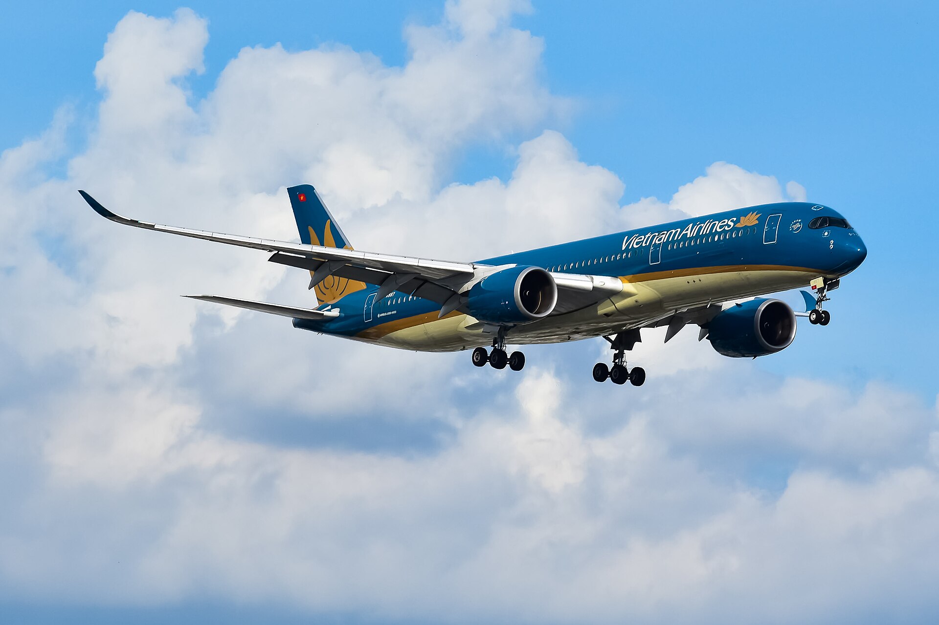 Vietnam Airlines