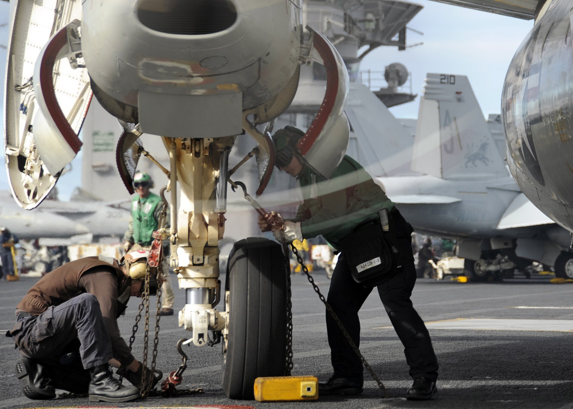 USS Theodore Roosevelt 3