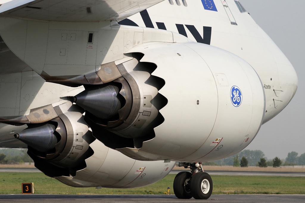 Boeing 747-8 2