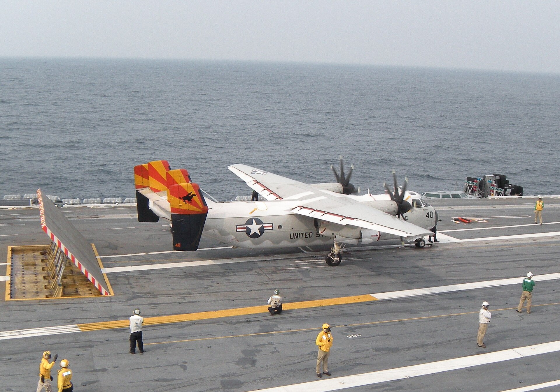 C-2 Greyhound 4