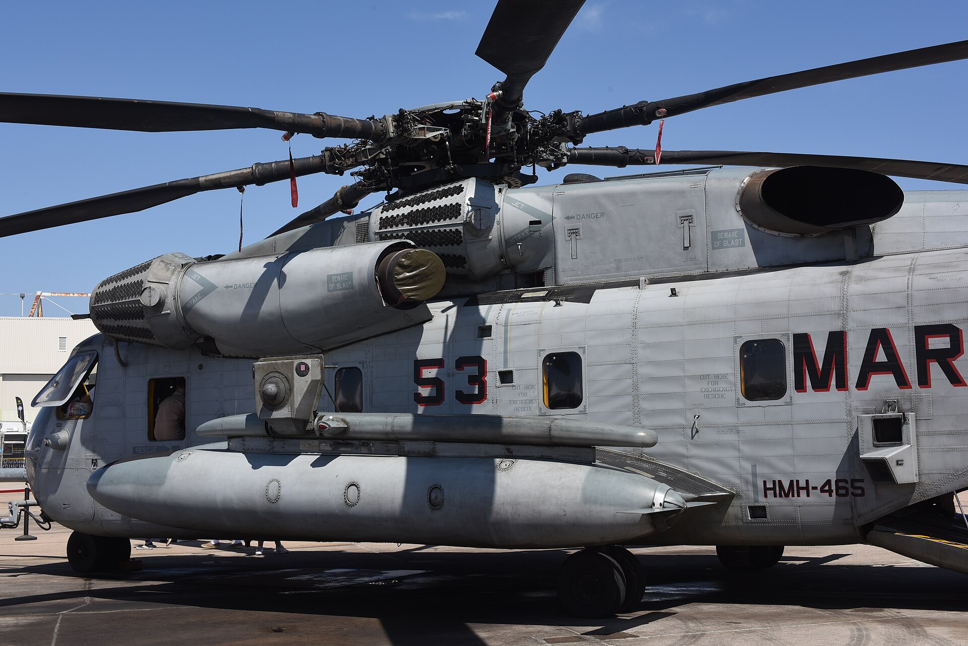 CH-53E Super Stallion 4