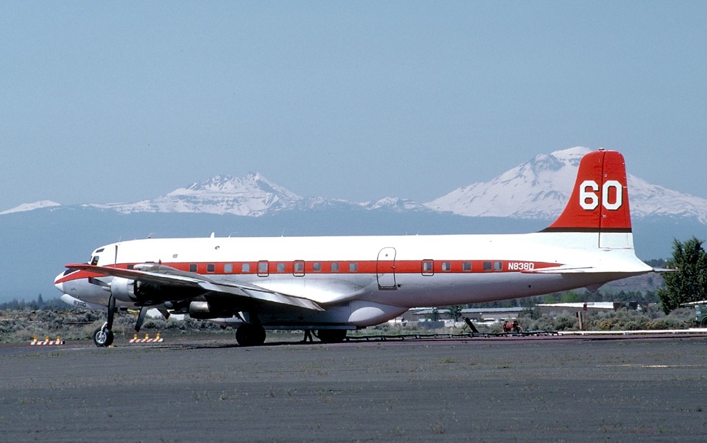 Douglas DC-7 2