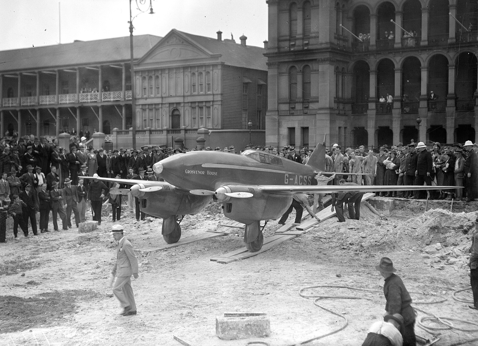 de Havilland DH.88 Comet 2