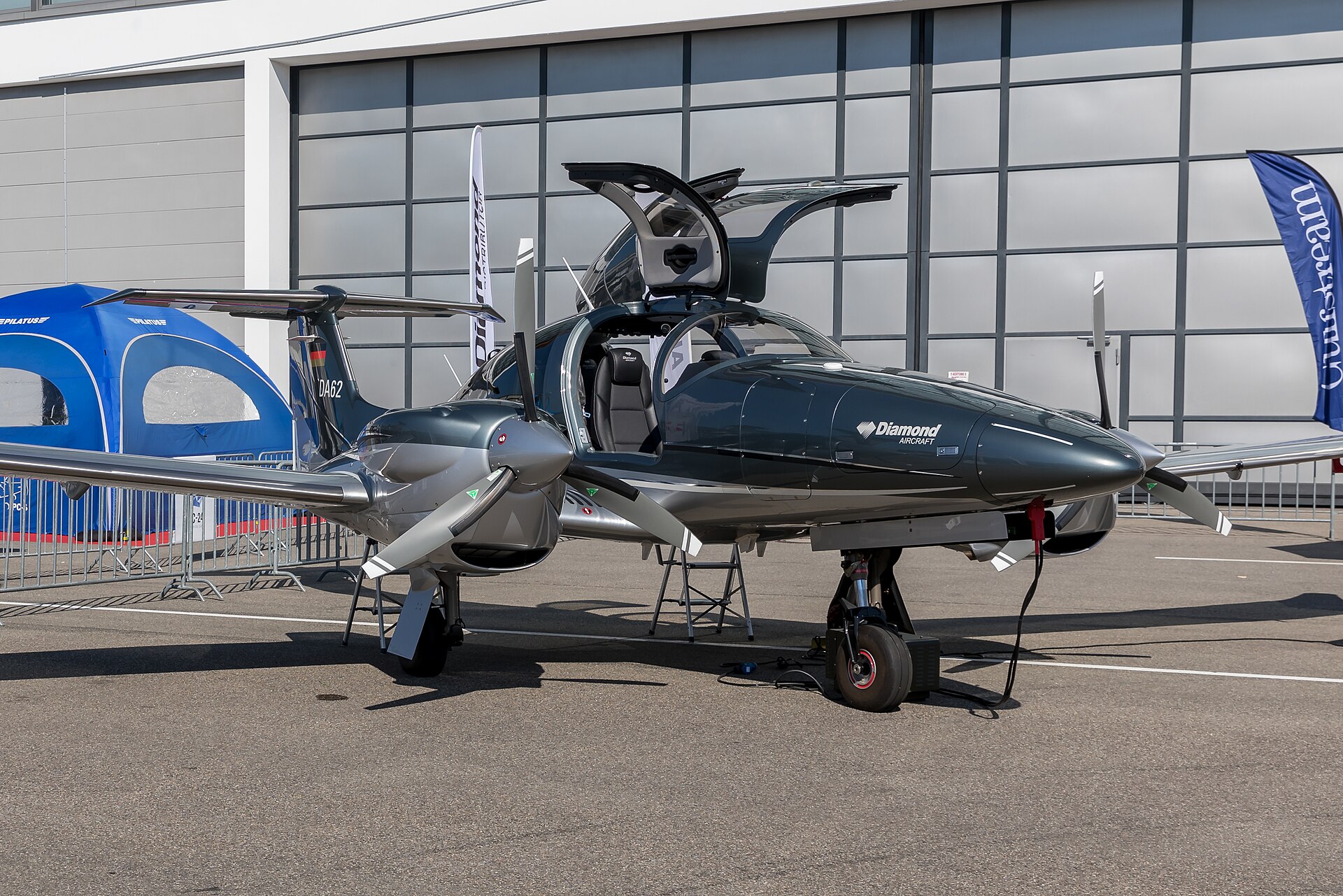Diamond DA62 3