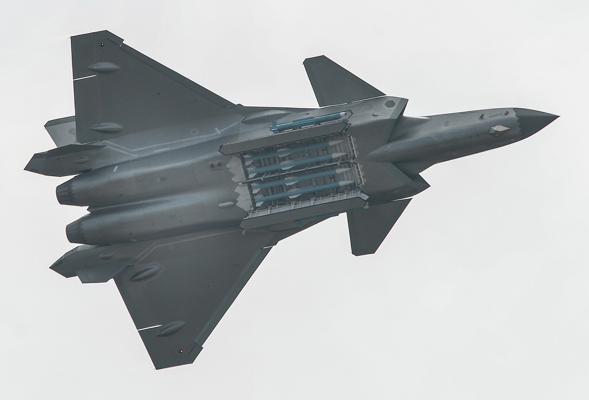 J-20 Mighty Dragon 4