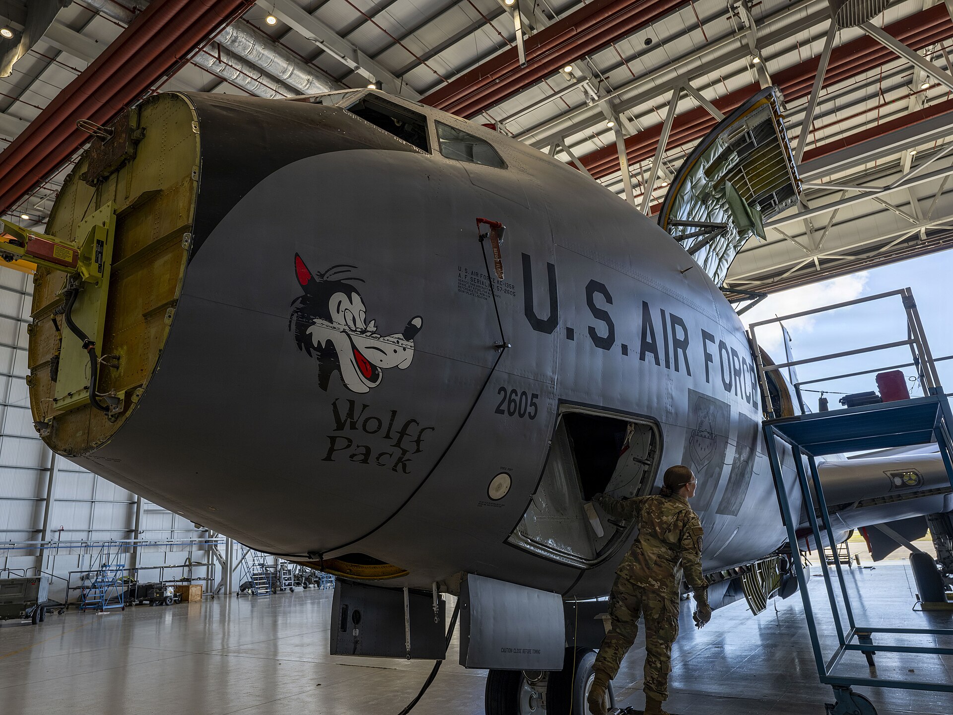 KC-135 Stratotanker 3