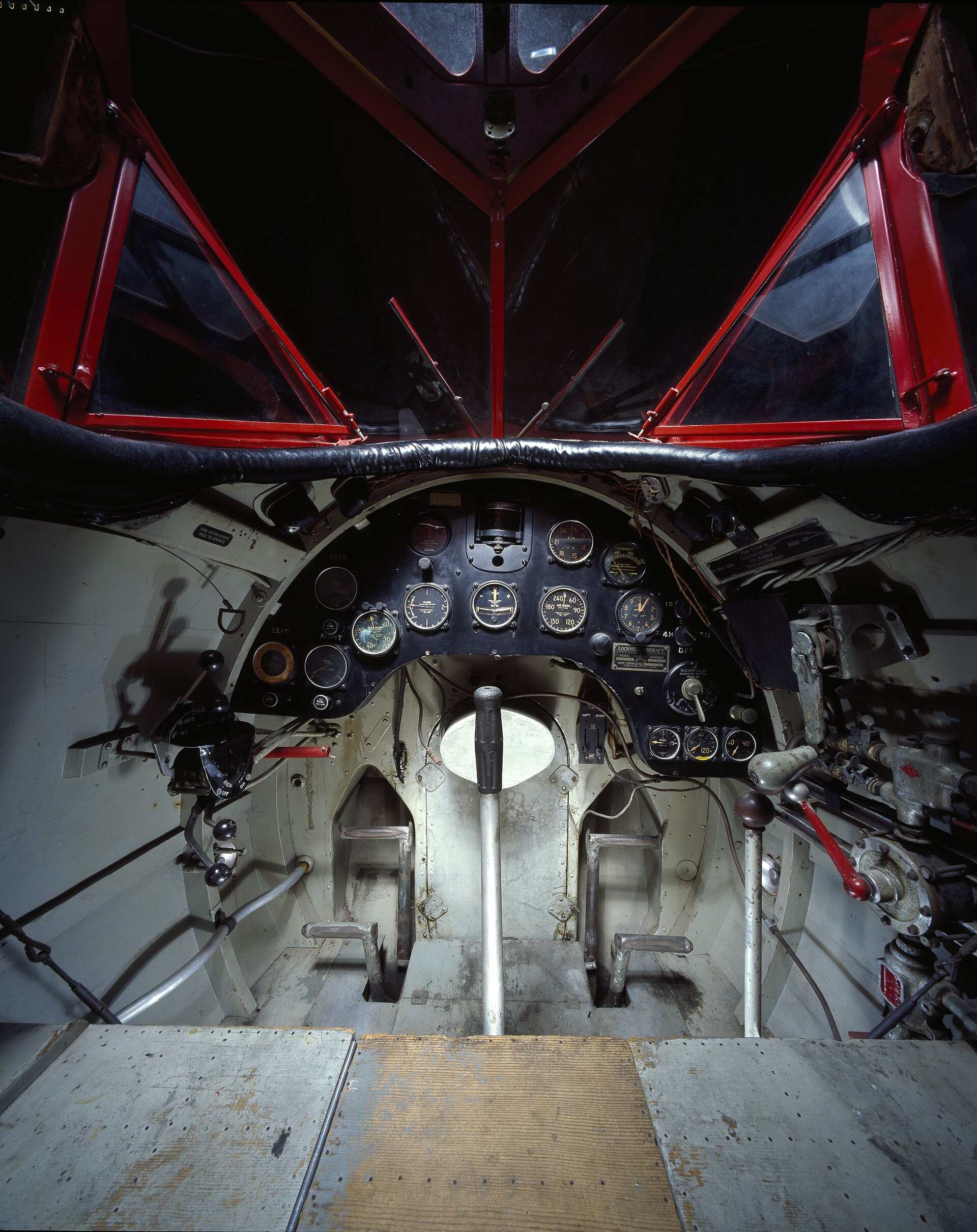 Lockheed Vega 4
