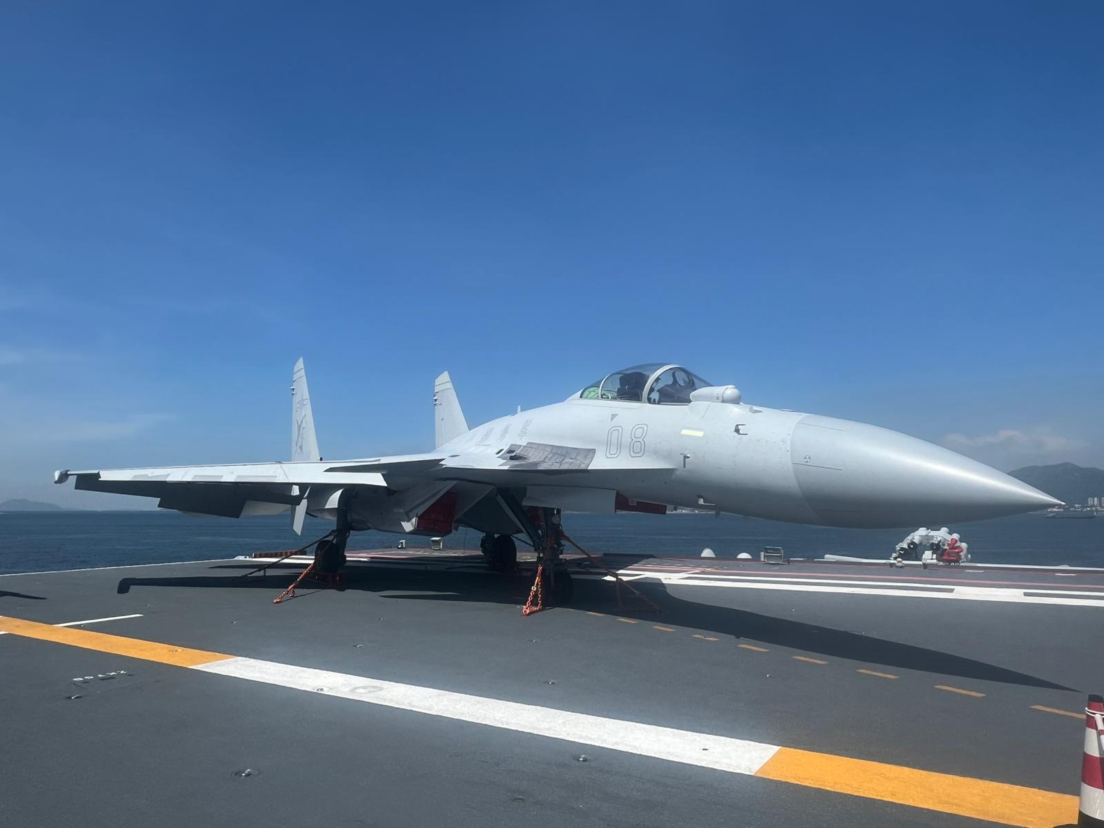 Shenyang J-15 4