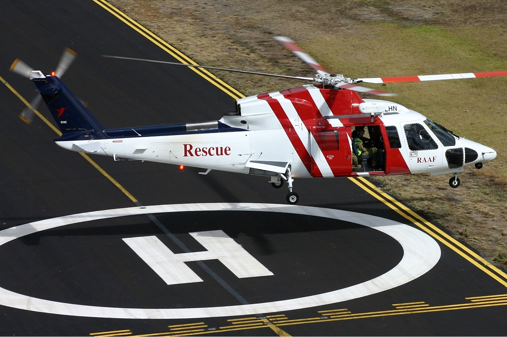 Sikorsky S-76 1