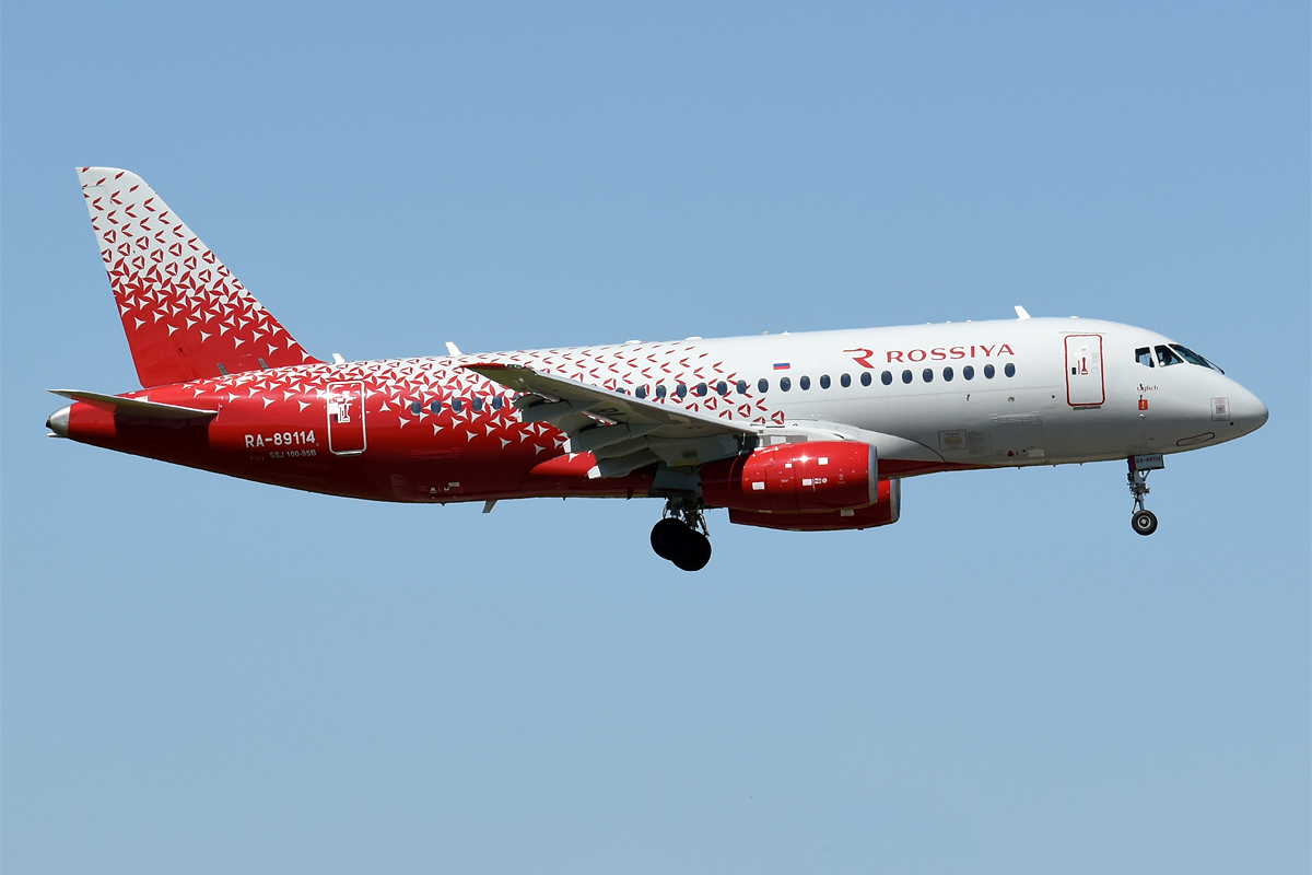 Sukhoi Superjet 100 2