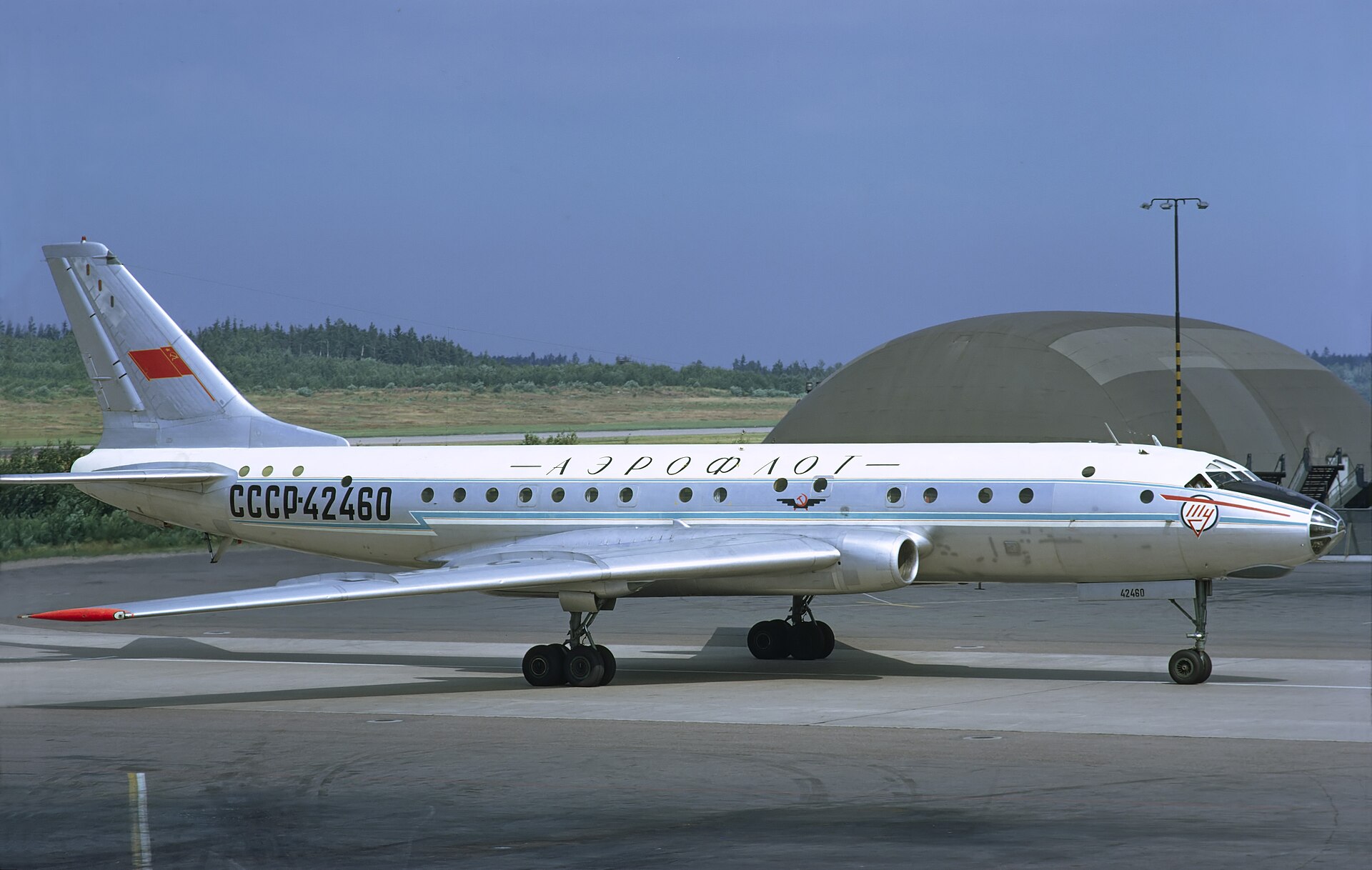 Tupolev Tu-104 1